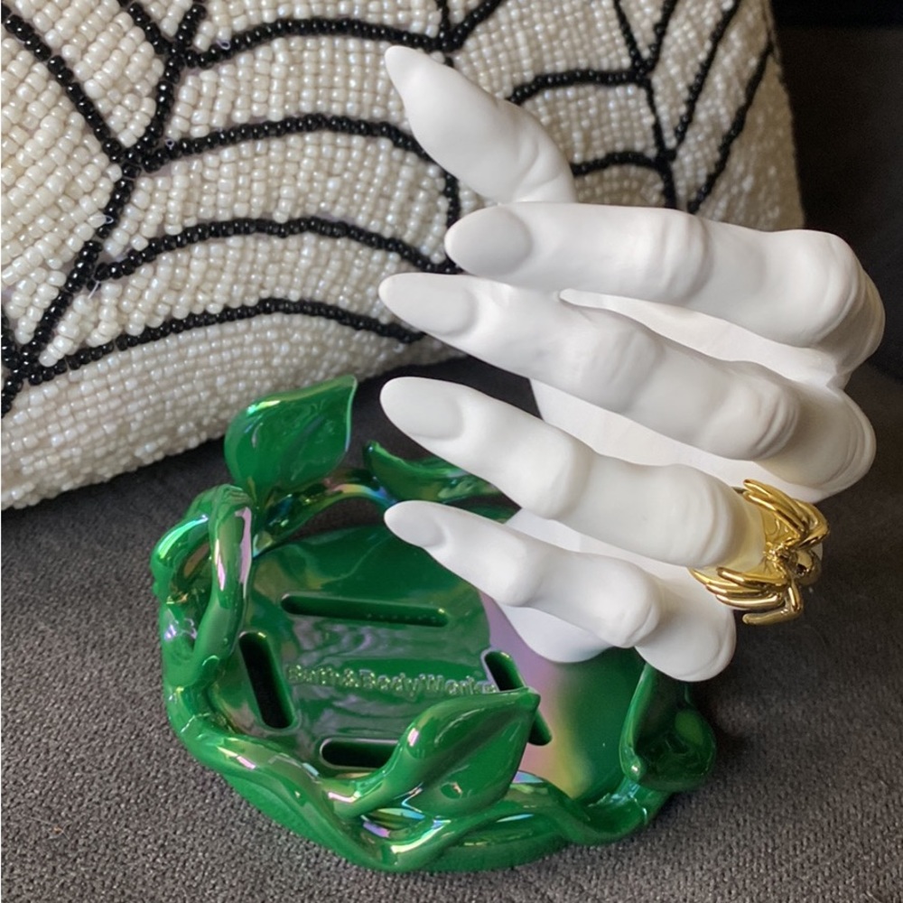 Bath & Body Works 2022 halloween witch hand soap holder